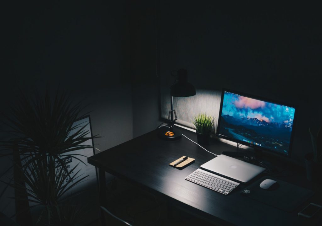 What Is Daylight Light And How Can It Improve My Workplace?